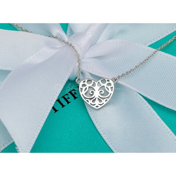 Tiffany & Co. Necklace Enchant Heart Filigree Pendant in Silver on a 16
